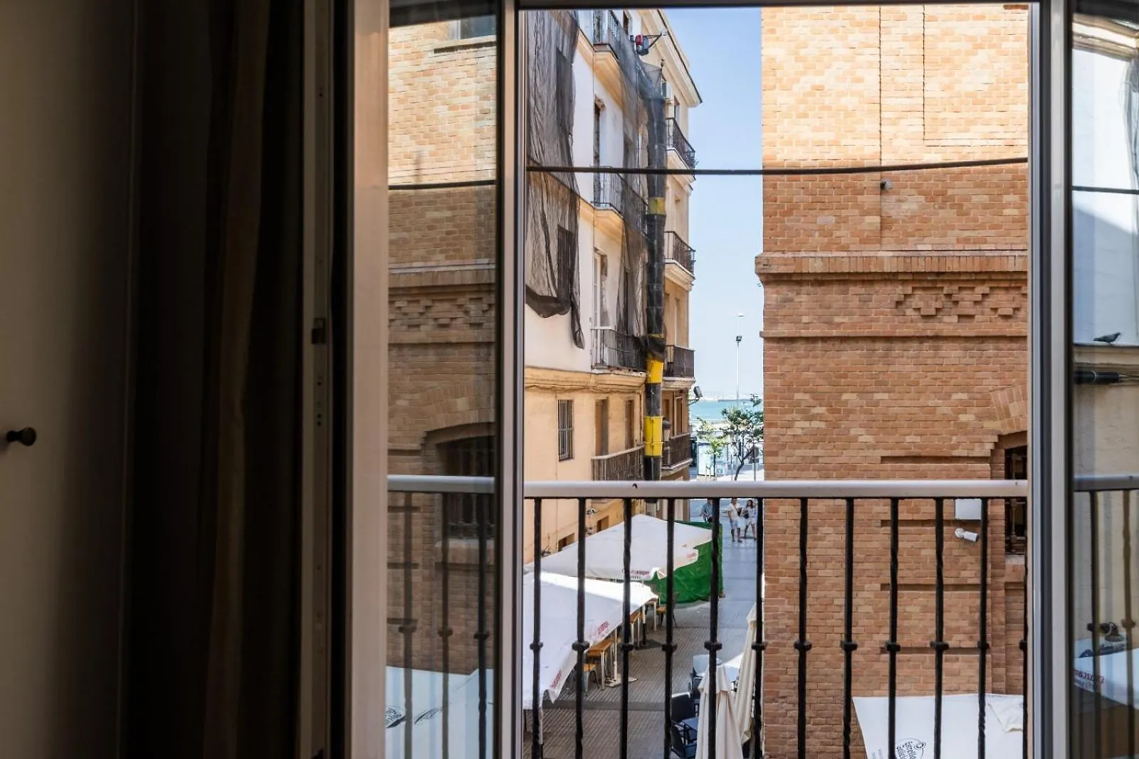 Apartamento Piso nuevo en pleno centro de Cadiz, calle Plocia