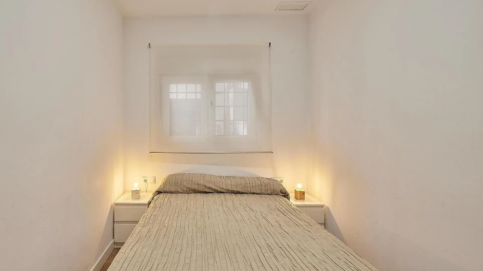 Apartament Piso Nuevo En Pleno Centro De Cadiz, Calle Plocia